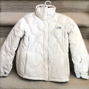 The North Face woman’s puffer winter jacket